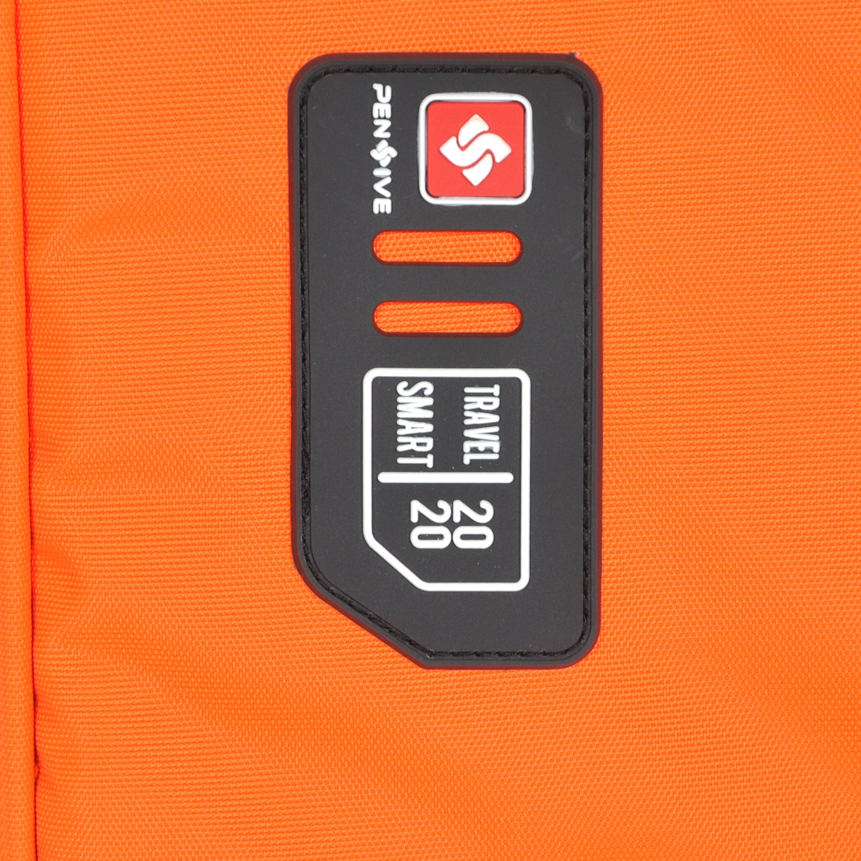 Pensive Hybrid Suitcase in Medium