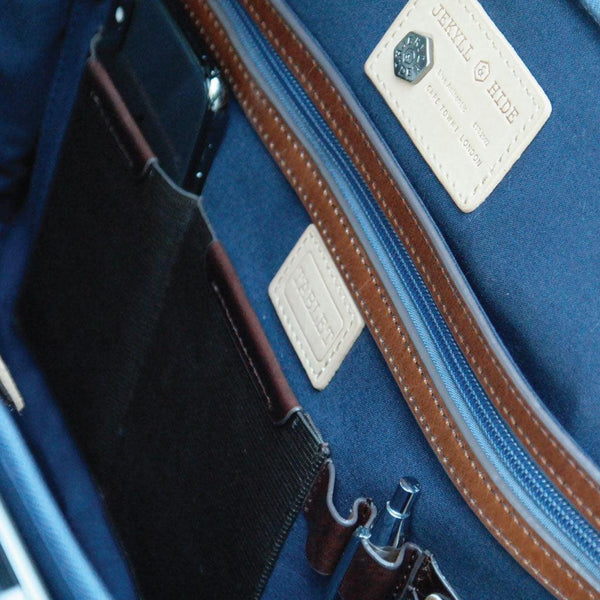 LARGE MULTI COMPARTMENT BRIEFCASE