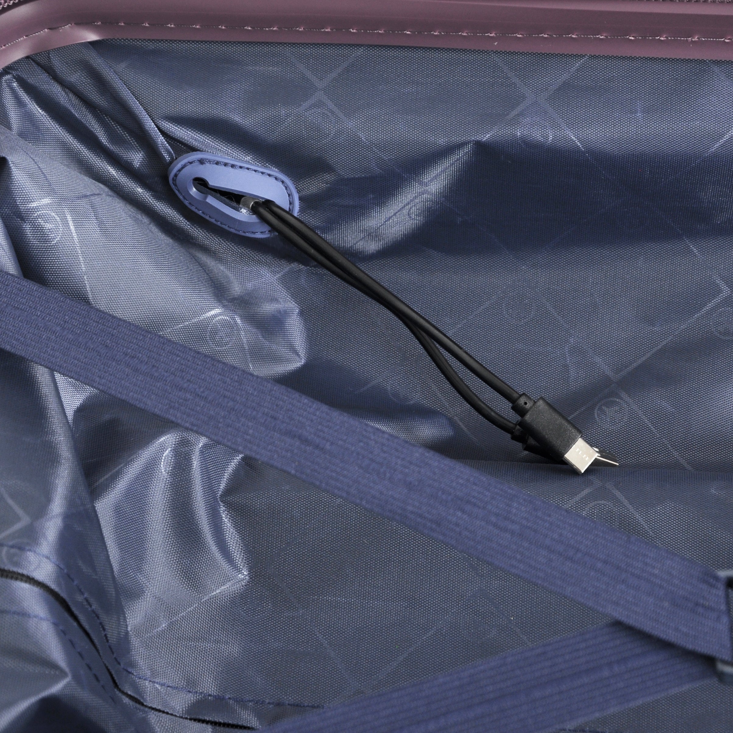 Pensive Oxford Suitcase in Large